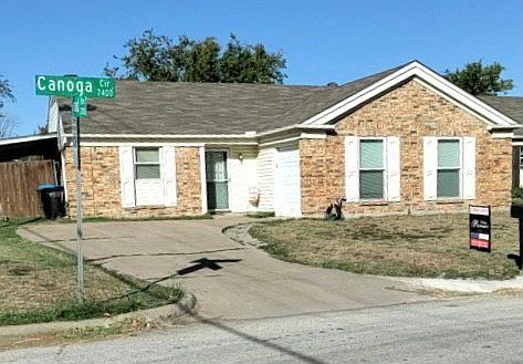 1st image of 7401 Canoga Cir