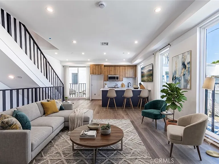 5506 Barton Ave — Photo 2