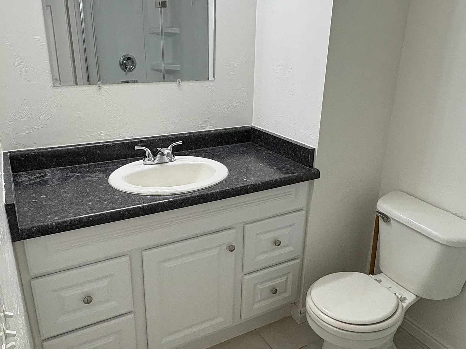 2 bed, 1200 sqft, $1,500 — Photo 4
