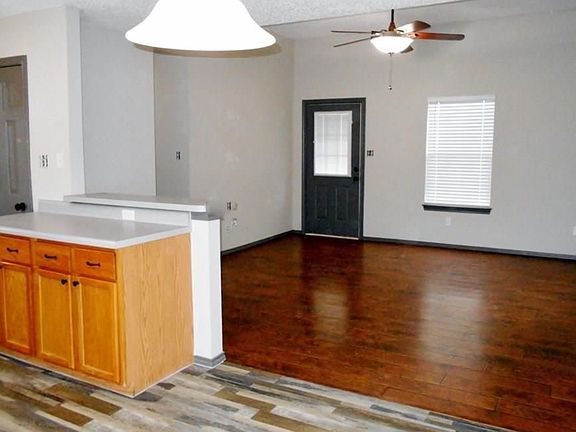 2nd image of 7360 Goodman Ln