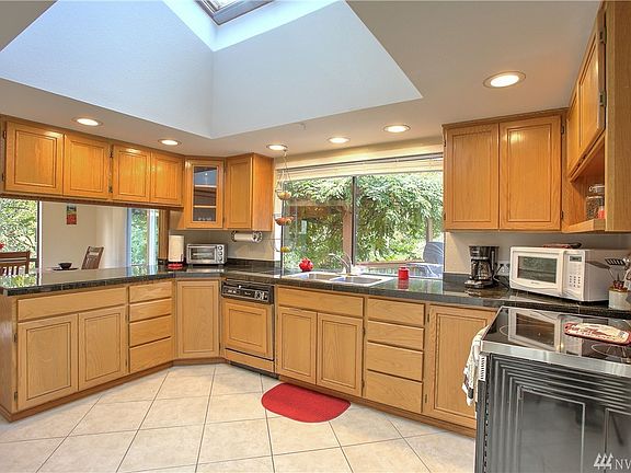 Another angle of the kitchen.