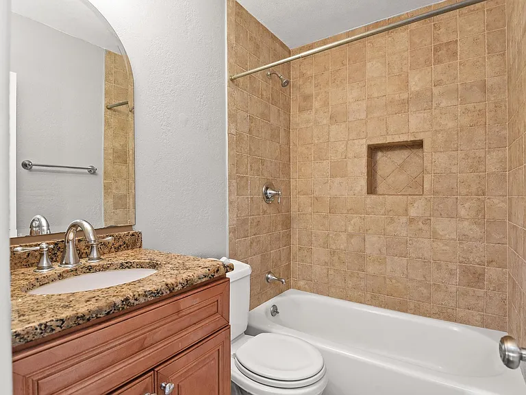 2607 Elizabeth Ave — Photo 24