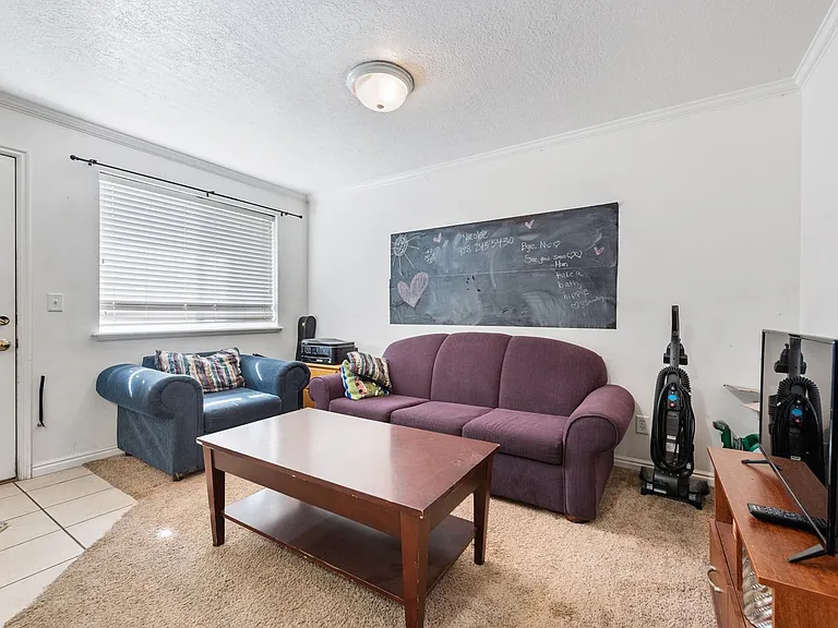 72 W 300 N #301 — Photo 2