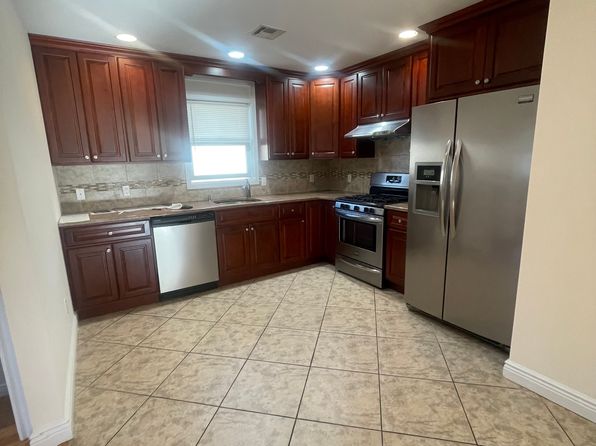 (undisclosed Address)