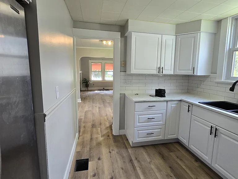 2744 Dwight Ave — Photo 7
