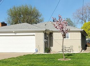38088 Lakeville St, Harrison Township, MI