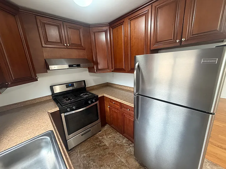 170 Titus Ave #B — Photo 5