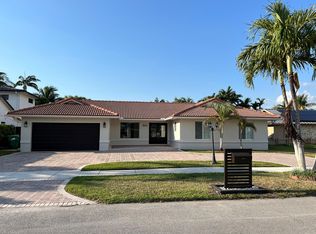 11631 SW 98th St, Miami, FL 33176