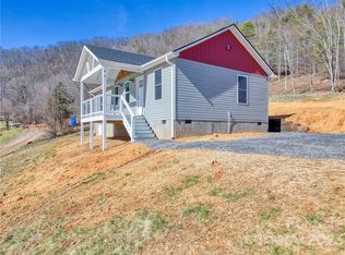 67 Eddies Trl, Waynesville, NC 28785