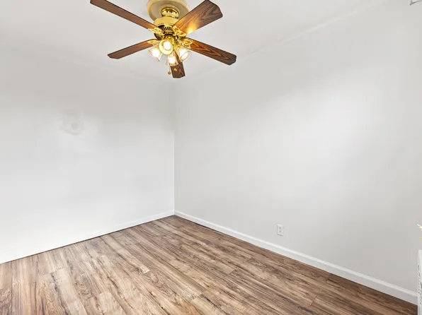 5-39 117th Street image 8 of 28