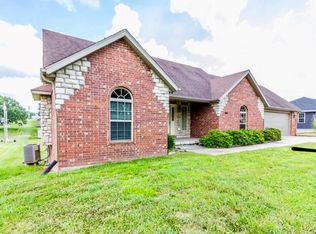 408 E Fremont Rd, Lebanon, MO 65536