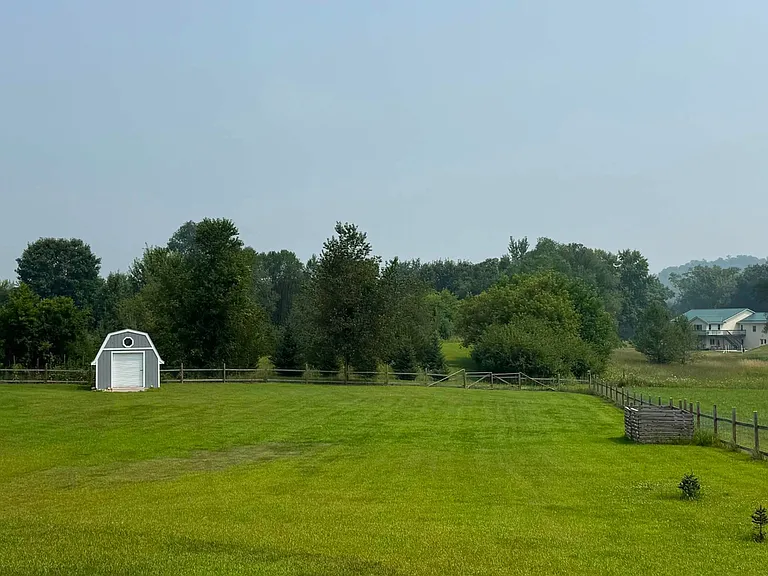 N9060 Pilar Rd — Photo 20