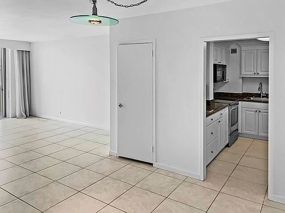 4th image of 2800 N Flagler Dr APT 307