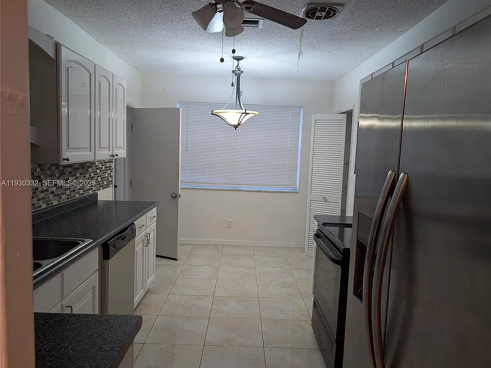 4550 NW 43rd St
