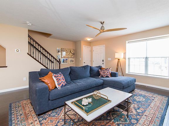 2nd image of 2334 Aristocracy Cir