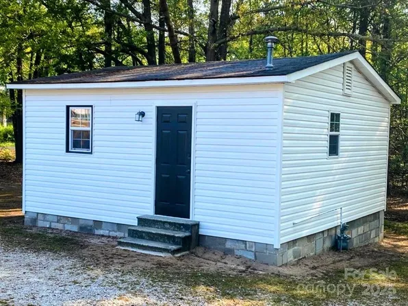 4021 Fork Hill Rd, Kershaw, SC 29067