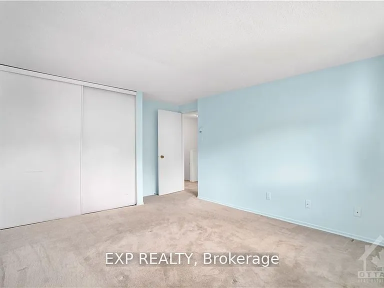 20 Forester Cres #C — Photo 24