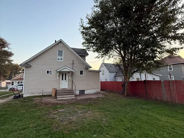 2013 3y Ave, East Moline, IL 61244