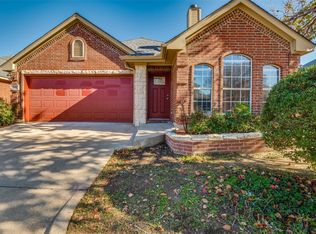 806 Bridle Dr, Euless, TX 76039