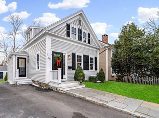 66 Summer St, Cohasset, MA 02025