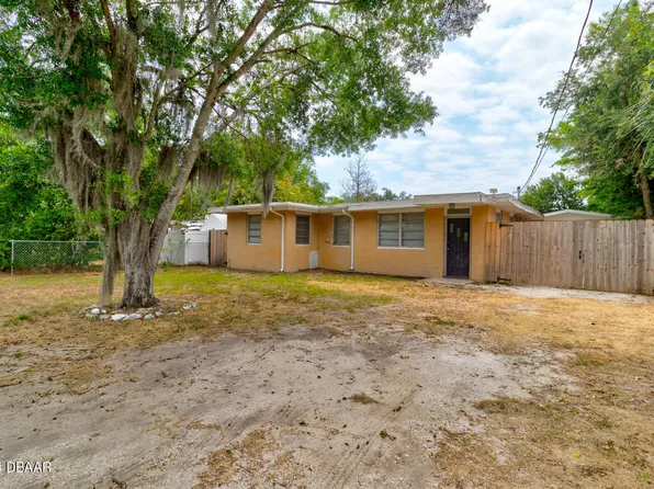 209 12th St, Holly Hill, FL 32117