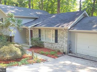 875 Forest Glen Rd, Lusby, MD 20657