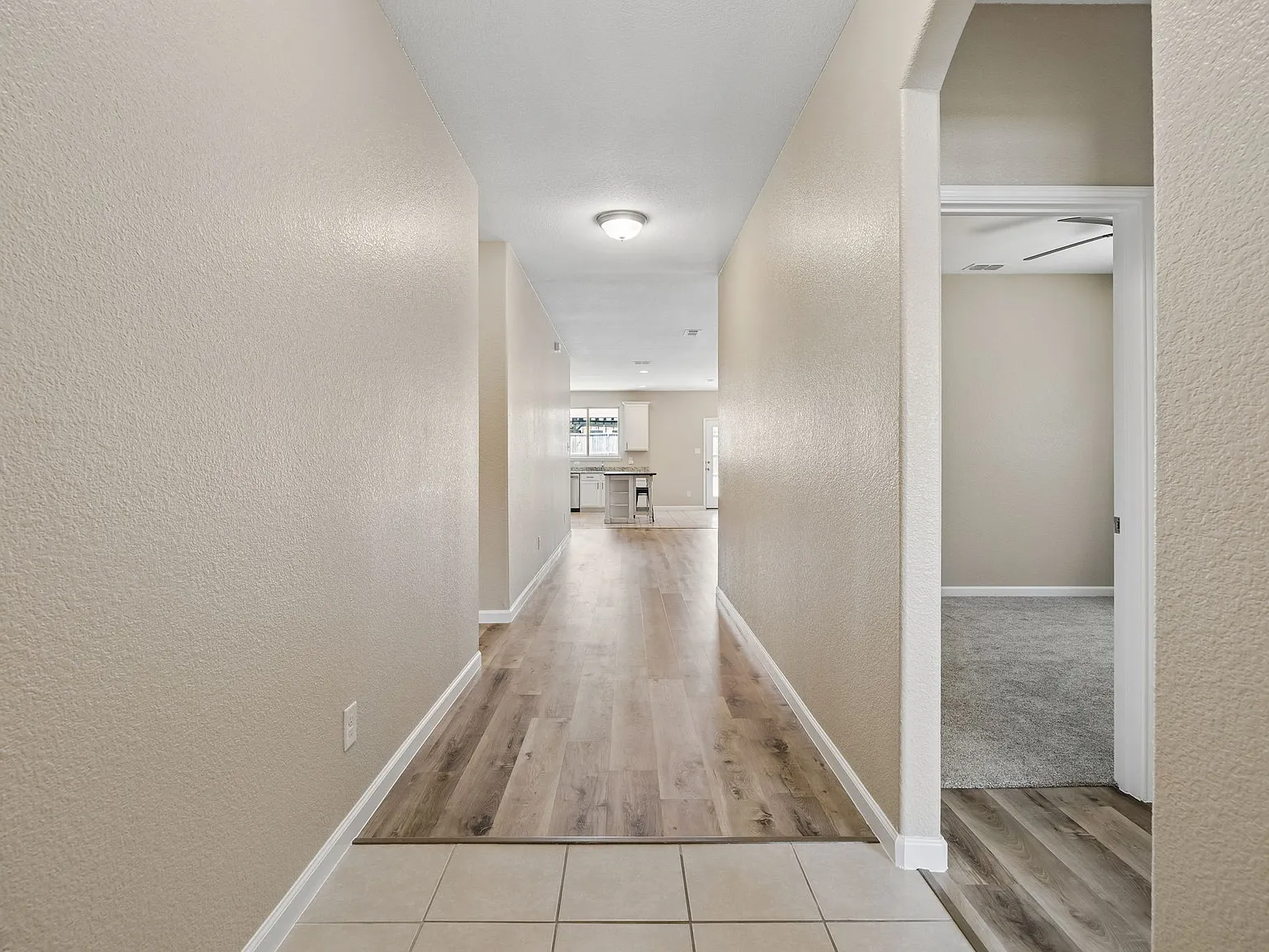 4 bed, 1851 sqft, $2,350 — Photo 3