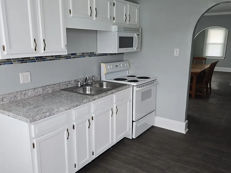 3040 Main St — Photo 7