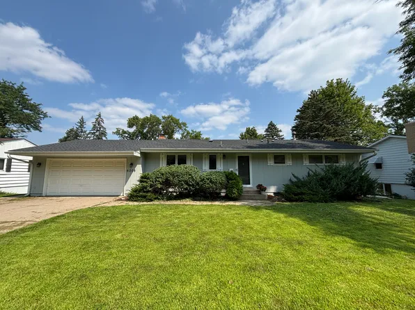 6008 Erin Ter, Edina, MN 55439