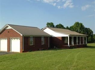 6526 Osborn Mill Rd, Seagrove, NC 27341