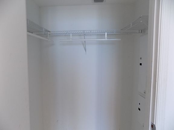 5th image of 1750 N Bayshore Dr APT 2208