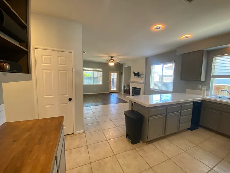 3539 Lake Park Ave — Photo 8