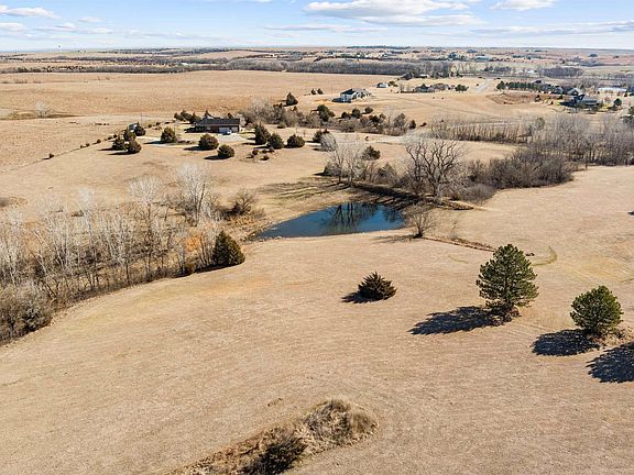 4th image of 1140 W Hidden Springs Rd