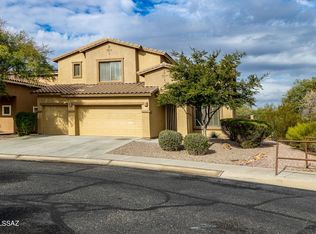 8439 N Amber Burst Dr, Tucson, AZ 85743