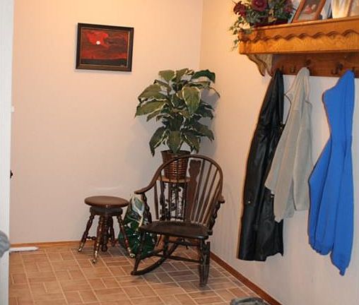 4th image of 79 Wilder Ct