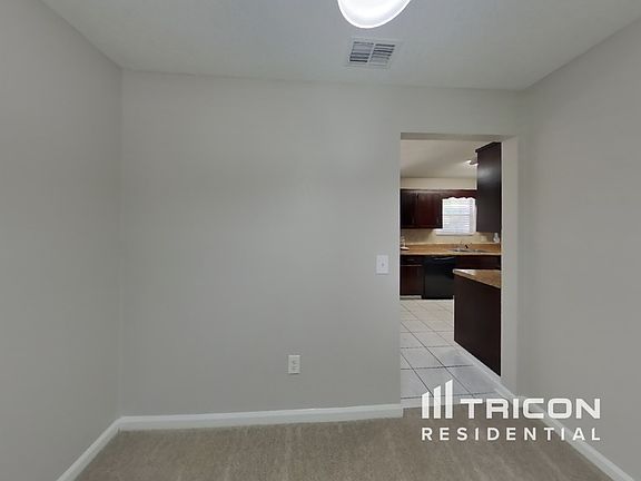 5th image of 1762 Bartlett Ave