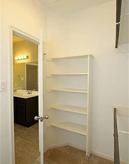 8902 Finnery Dr — Photo 19