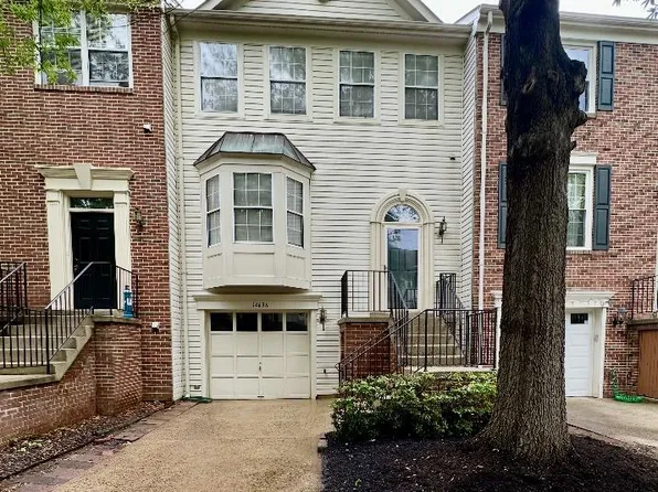 14636 Stream Pond Dr, Centreville, VA 20120