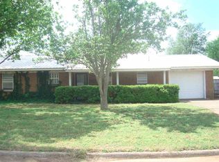 904 W Grand St, Marlow, OK 73055