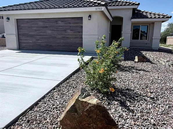 11752 S Castle Dome St, Wellton, AZ 85356