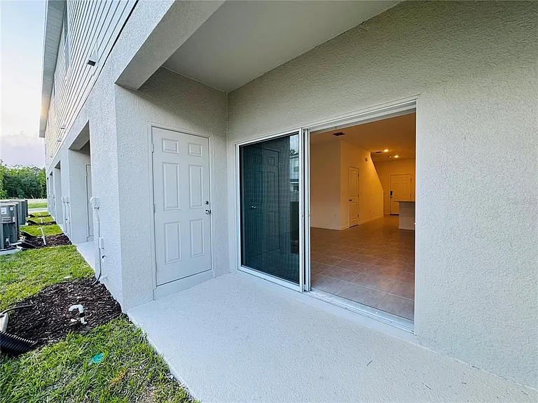 2923 Skyline Loop — Photo 11