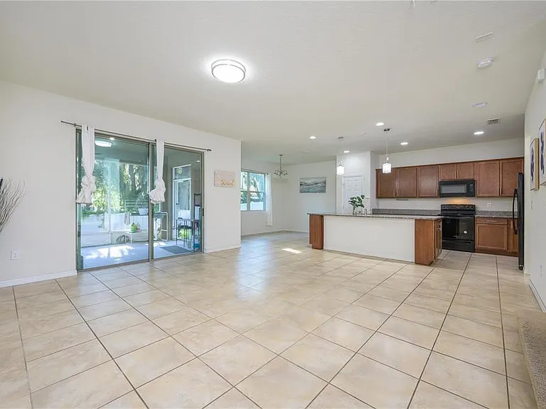 2775 Red Horse Dr — Photo 11