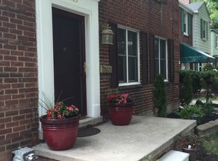 19283 Linville St, Grosse Pointe Woods, MI 48236