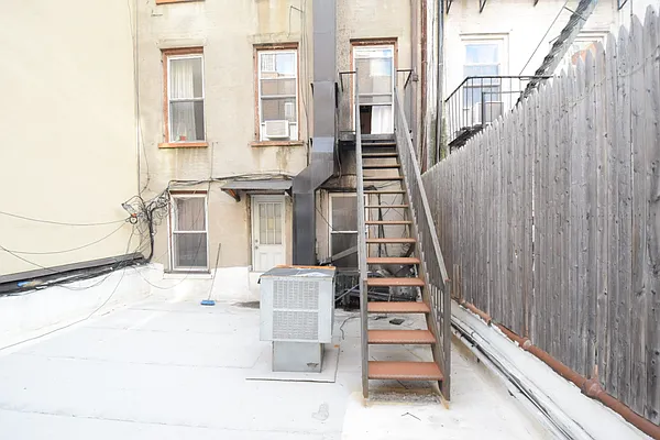 Rented by Douglas Elliman | media 28