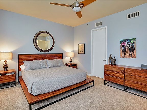 2nd image of 418 6th Ave Suite 1002