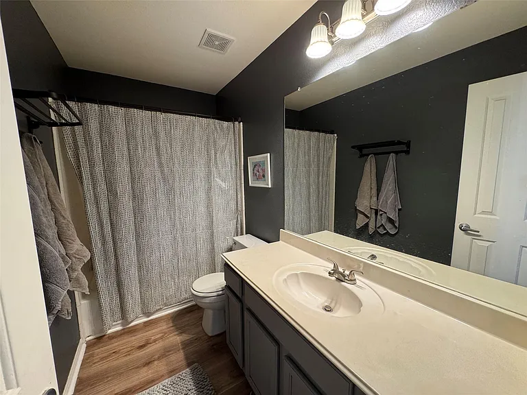 17800 Kilkenny Dr — Photo 16