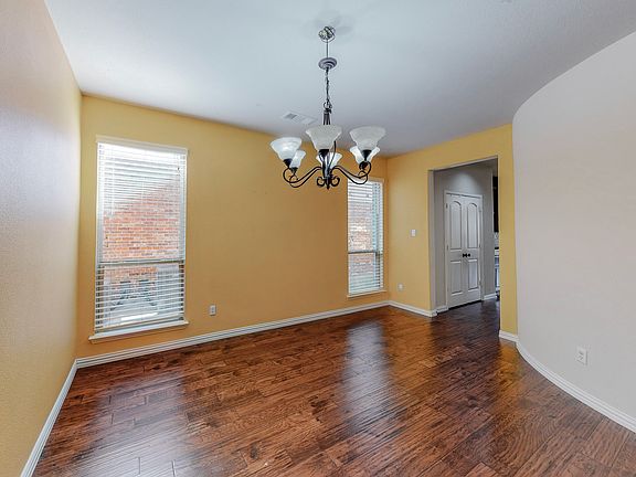 3rd image of 10849 Sedalia Dr