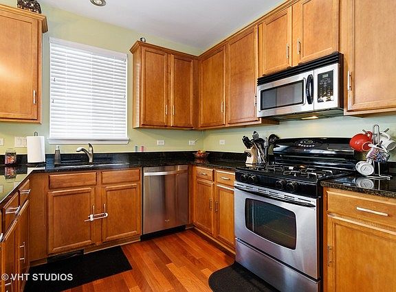 3rd image of 1754 Dogwood Ln #1754