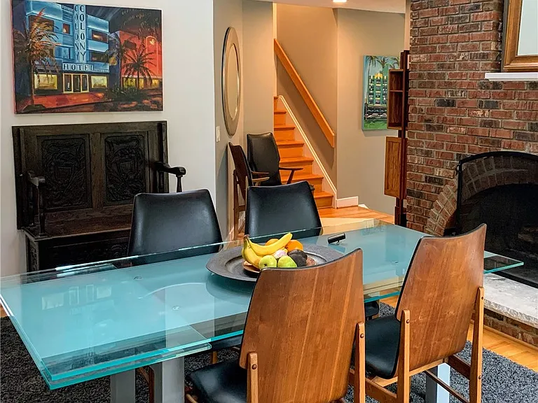 27 Hoyt Pl — Photo 6