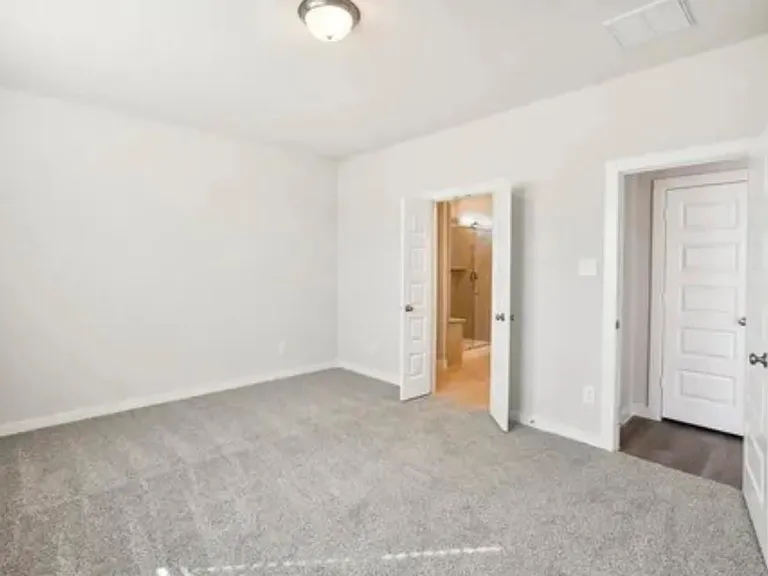 9450 Herons Preserve — Photo 18
